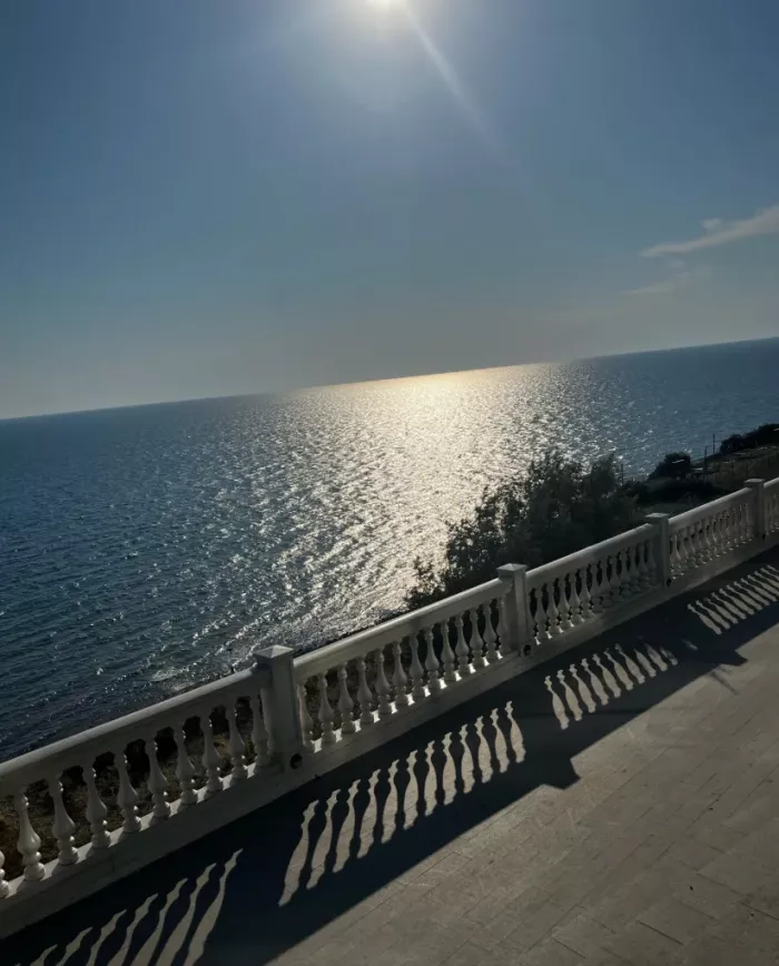 Белая набережная