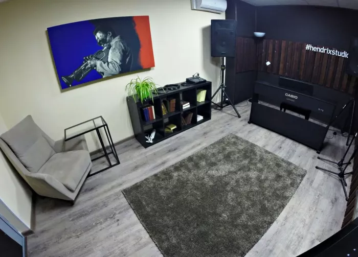 Студия звукозаписи Hendrix