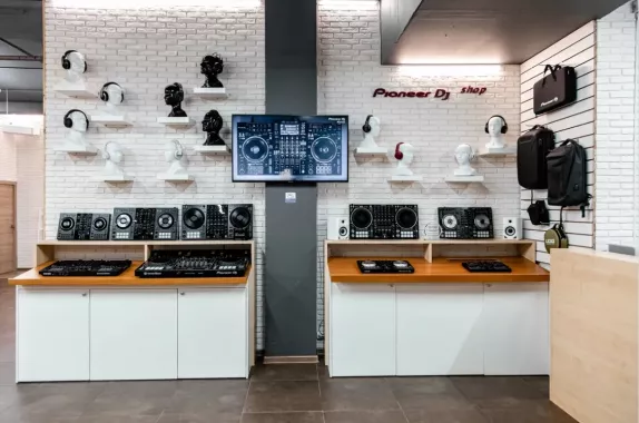 Студия звукозаписи Pioneer DJ School