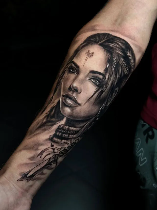 Тату-салон Три татушки