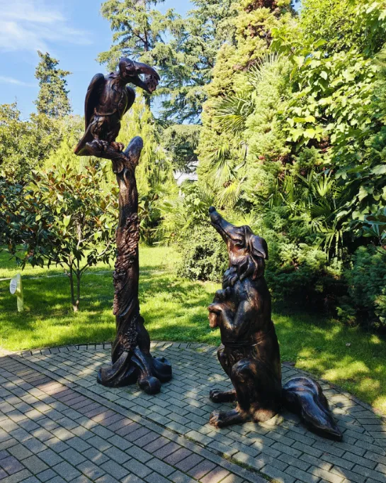 Сад Магнолии крупноцветной