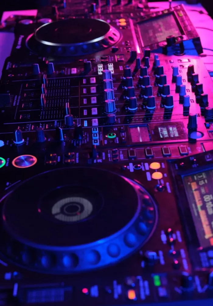 Студия звукозаписи Friendzona