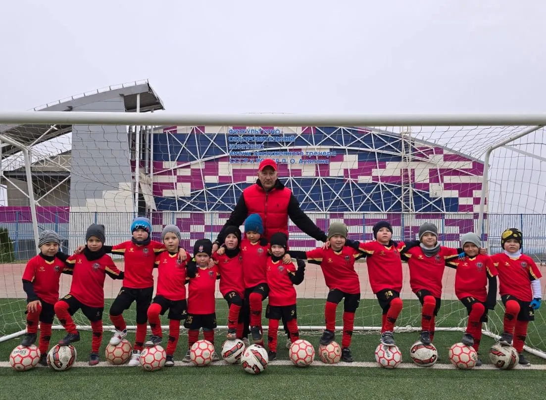 Детский футбольный клуб Барс